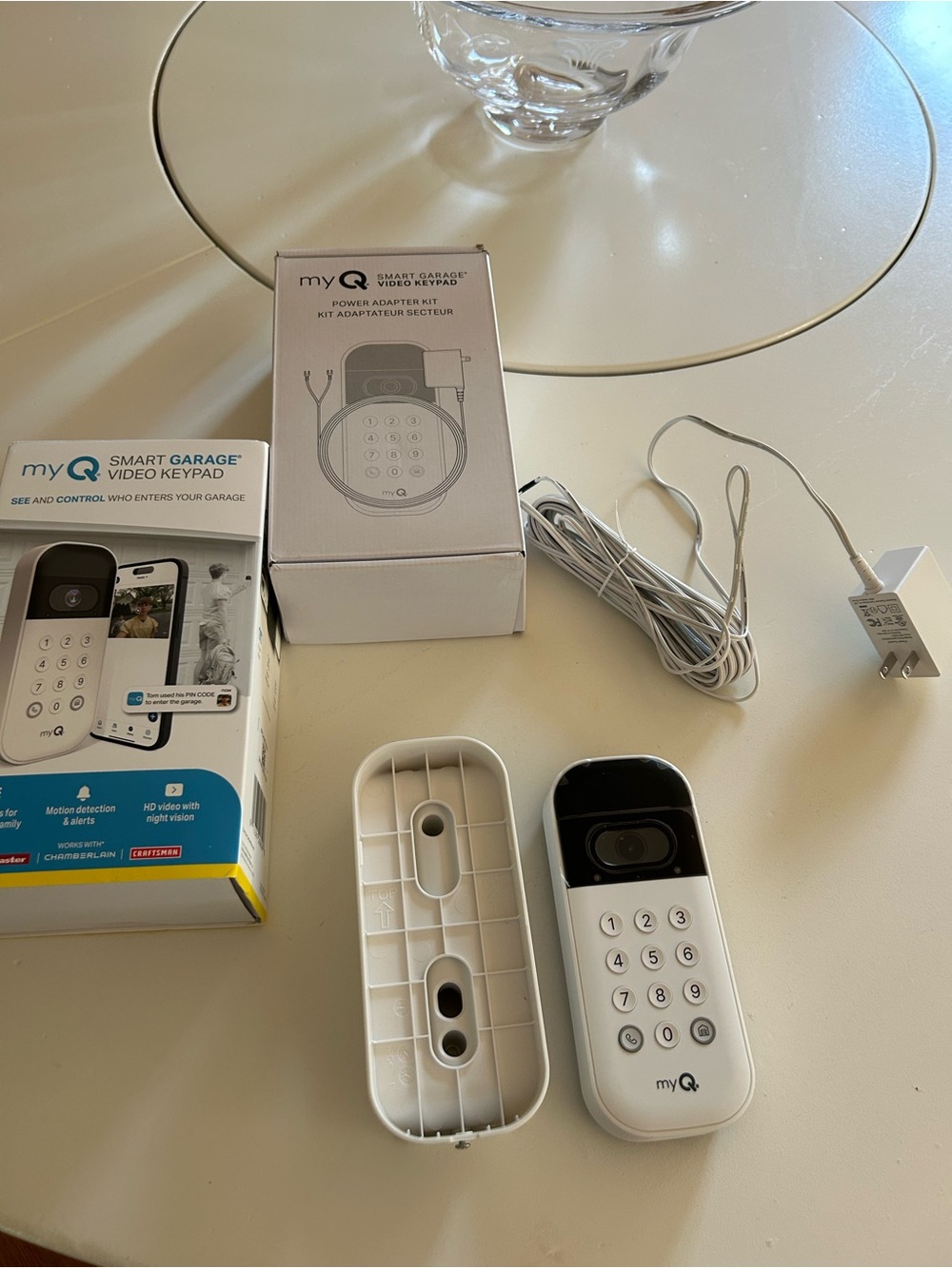 myQ Smart Garage Video Keypad + Adapter